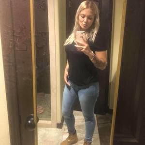 Meet your Posher, Juanita